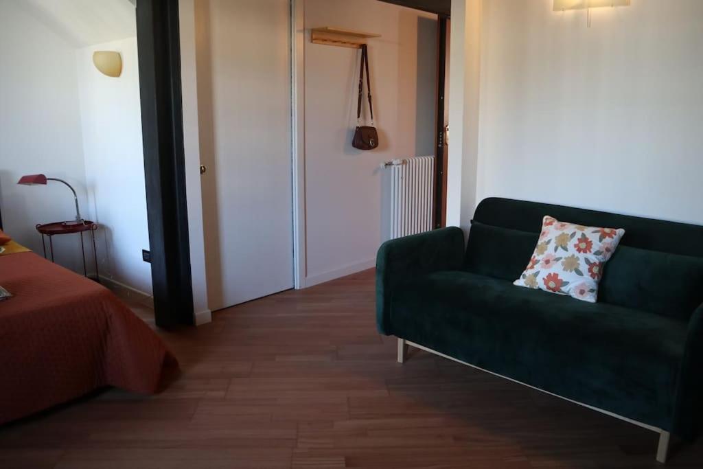 Al Capitello Apt, 5 Minutes From Treviso Airport Apartment Exterior photo